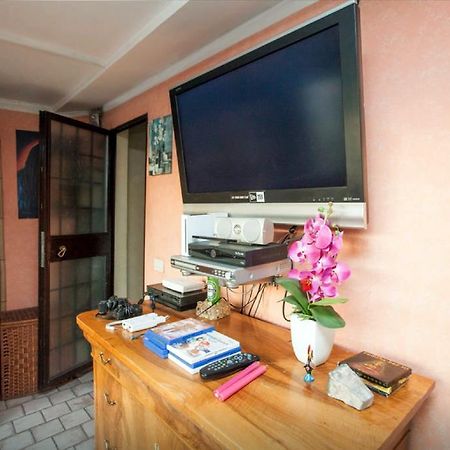 Residenza Camilla Hotel Рим Екстериор снимка