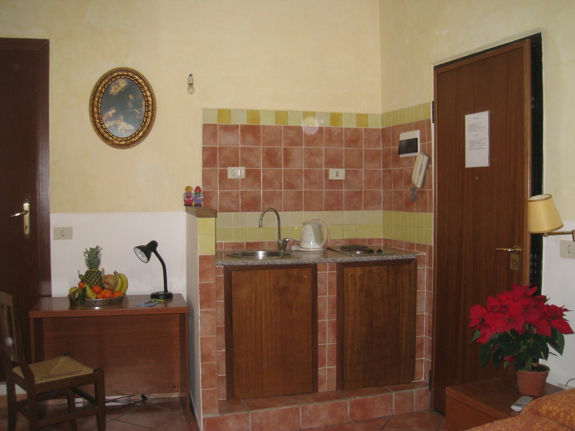 Residenza Camilla Hotel Рим Екстериор снимка